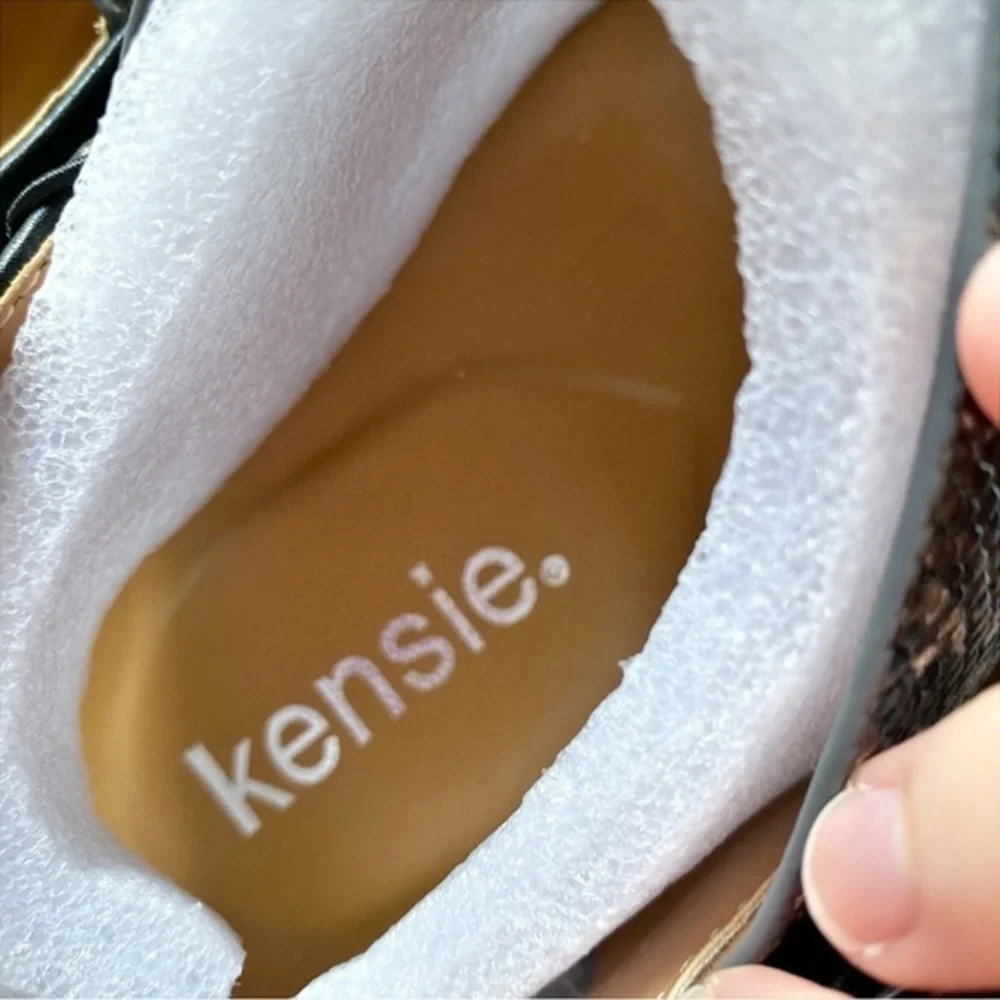 Kensie Women's Palermo Wedge Strappy Sandal Black / Snake NEW